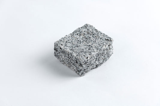 Flækker G603 (håndhugget) lys grå 9x9x4/6 cm